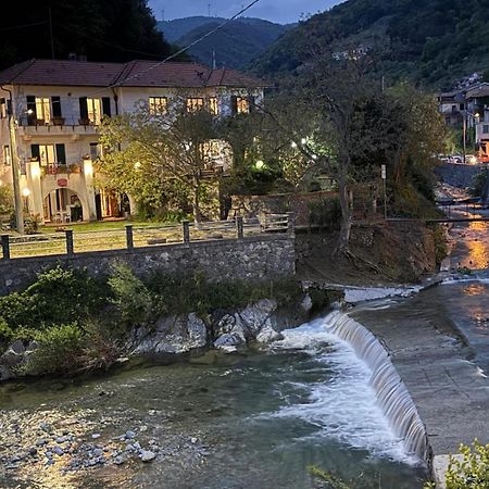 Appartamento In Villa A 5 Km Dal Mare Albisola Superiore Exteriör bild